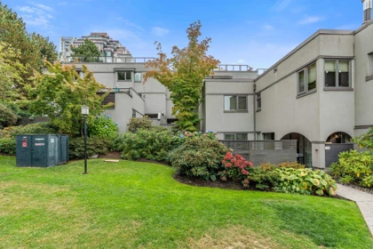 Outdoor Patio Photo of 1339 W 8th Avenue, Vancouver, BC