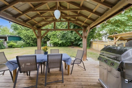 Breakfast Nook Photo of 12092 Glenhurst Street, Maple Ridge, BC