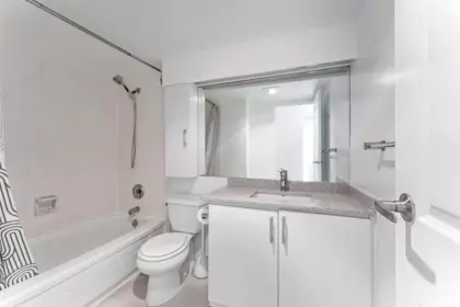 Primary Bathroom Photo of 802 2008 Fullerton Avenue, North Vancouver, BC
