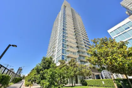 2406 8031 Nunavut Lane, Vancouver, BC, Vancouver — Apartment/Condo for sale