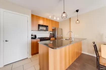 1601 7108 Collier Street, Burnaby, BC, Burnaby — Apartment/Condo for sale