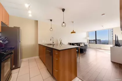 1601 7108 Collier Street, Burnaby, BC, Burnaby — Apartment/Condo for sale