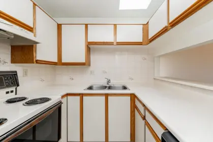 302 8700 Westminster Highway, Richmond, BC, Richmond — Apartment/Condo for sale