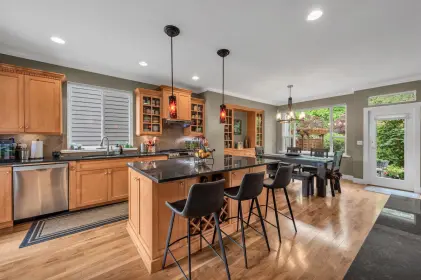 3182 Caulfield Ridge, Coquitlam, BC, Coquitlam — Single Family Residence for sale