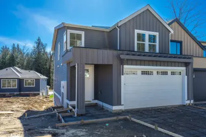 33948 Barker Court, Mission, BC, Mission — Half Duplex for sale