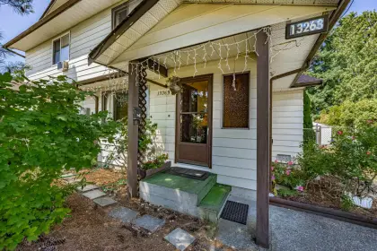 13263 97 Avenue, Surrey, BC, Surrey — Half Duplex for sale