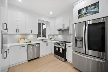1 3323 Napier Street, Vancouver, BC, Vancouver — Half Duplex for sale