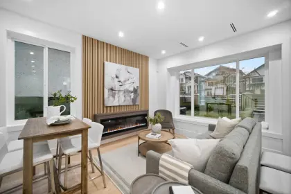 1 3323 Napier Street, Vancouver, BC, Vancouver — Half Duplex for sale