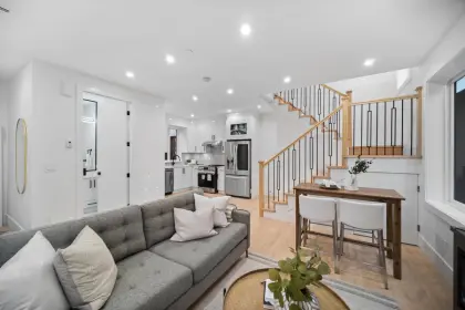 1 3323 Napier Street, Vancouver, BC, Vancouver — Half Duplex for sale