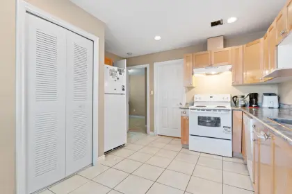 5856 Woodsworth Street Street, Burnaby, BC, Burnaby — Half Duplex for sale