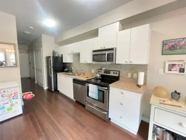 404 38142 Cleveland Avenue, Squamish, BC, Squamish — Apartment/Condo for sale