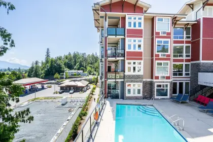 301 2238 Whatcom Road, Abbotsford, BC, Abbotsford — Apartment/Condo for sale