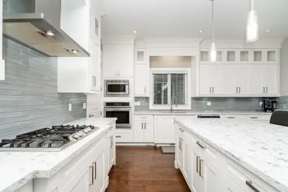16470 62a Avenue, Surrey, BC, Surrey — Single Family Residence for sale