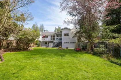 3679 Mountain Highway, North Vancouver, BC, North vancouver — Single Family Residence for sale