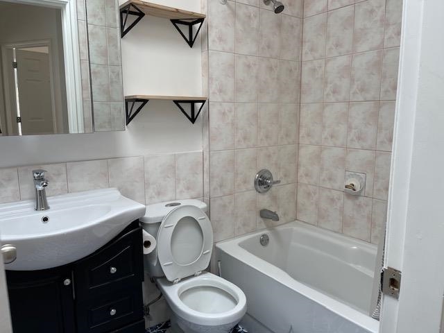 Family Room Photo of 202 2817 Clark Drive, Vancouver, BC