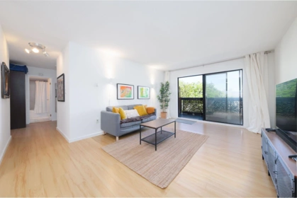 301 6105 Kingsway, Burnaby, BC, Burnaby — Apartment/Condo for sale