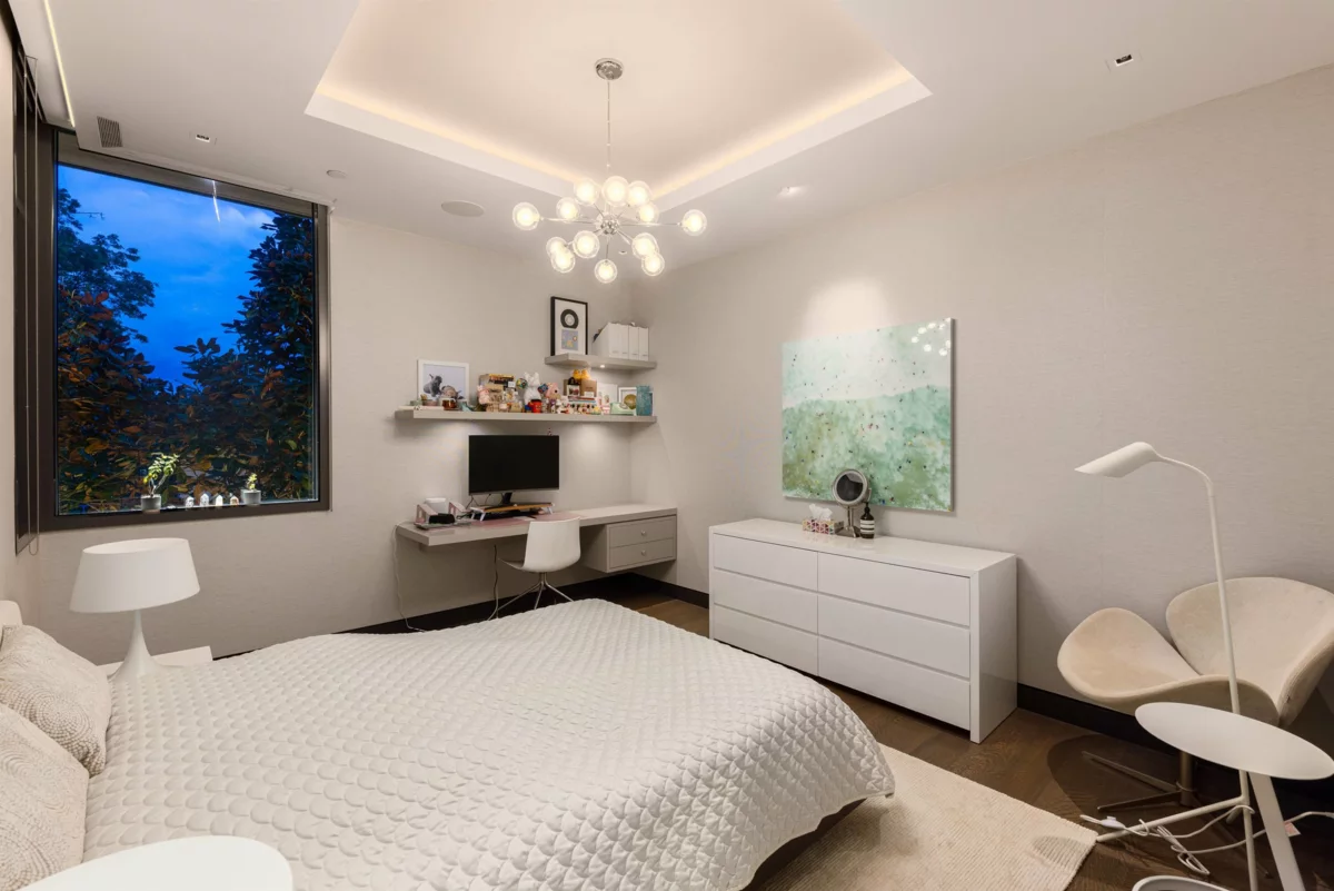 Garden / Landscaping Photo of 6330 Macdonald Street, Vancouver, BC