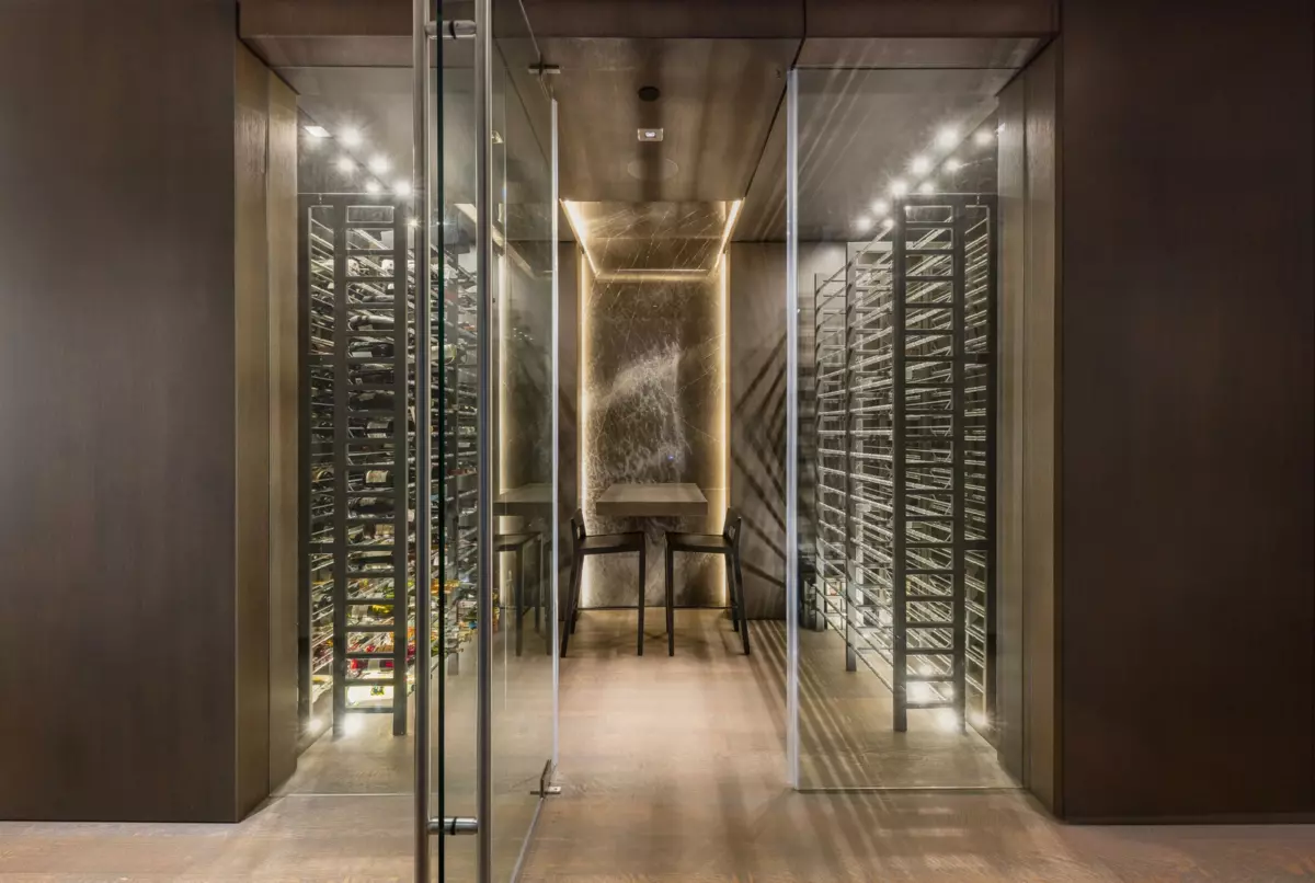 Hot Tub / Spa Photo of 6330 Macdonald Street, Vancouver, BC