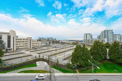 1709 5788 Gilbert Road, Richmond, BC, Richmond — Apartment/Condo for sale
