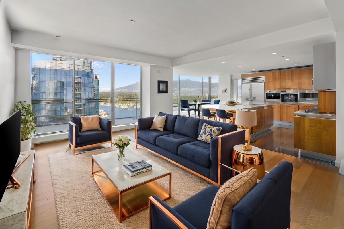 Entry Foyer Photo of 2101 1169 W Cordova Street, Vancouver, BC