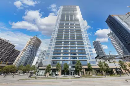 2112 13615 Fraser Highway, Surrey, BC, Surrey — Apartment/Condo for sale