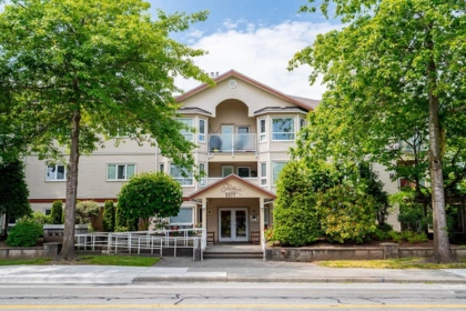 110 5977 177b Street, Surrey, BC, Surrey — Apartment/Condo for sale