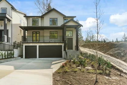 11016 241a Street, Maple Ridge, BC, Cottonwood MR — 6 bed single family residence for sale