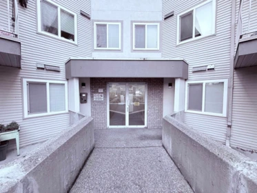 412 7694 Evans Road, Chilliwack, BC, Chilliwack — Apartment/Condo for sale