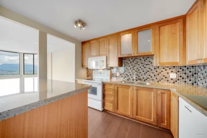 2306 6540 Burlington Avenue, Burnaby, BC, Burnaby — Apartment/Condo for sale