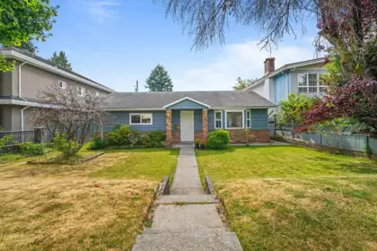 7984 18th Avenue, Burnaby, BC, Burnaby — Single Family Residence for sale
