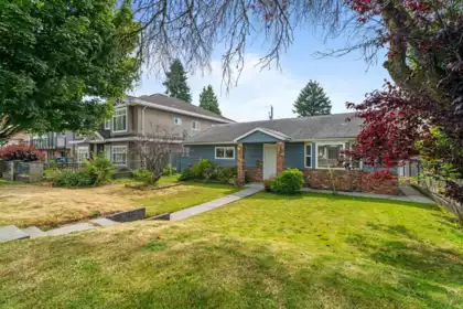 7984 18th Avenue, Burnaby, BC, Burnaby — Single Family Residence for sale