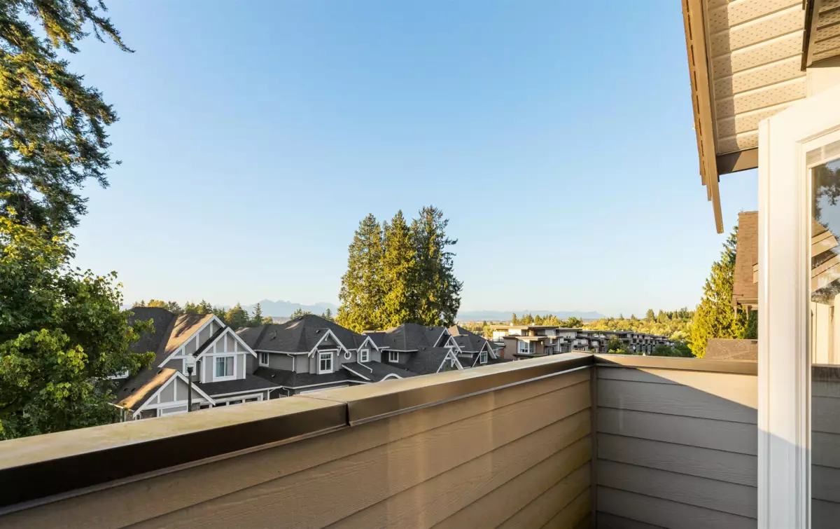Entry Foyer Photo of 15708 Mountain View Drive, Surrey, BC