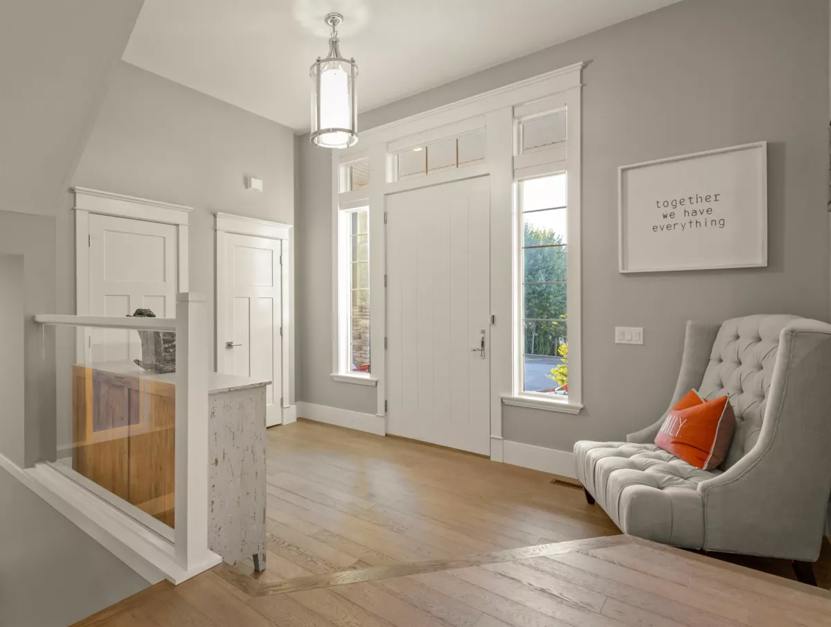 Kitchen Photo of 15708 Mountain View Drive, Surrey, BC