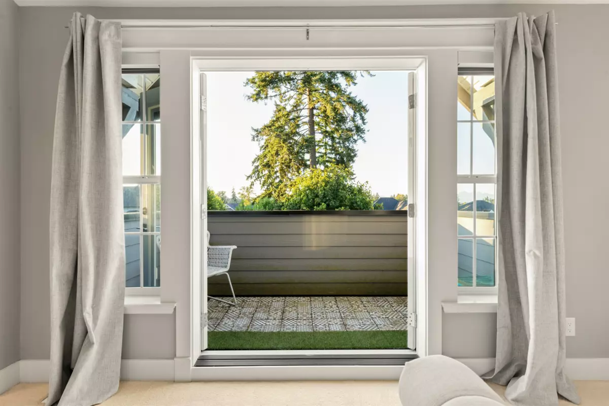Laundry Room Photo of 15708 Mountain View Drive, Surrey, BC