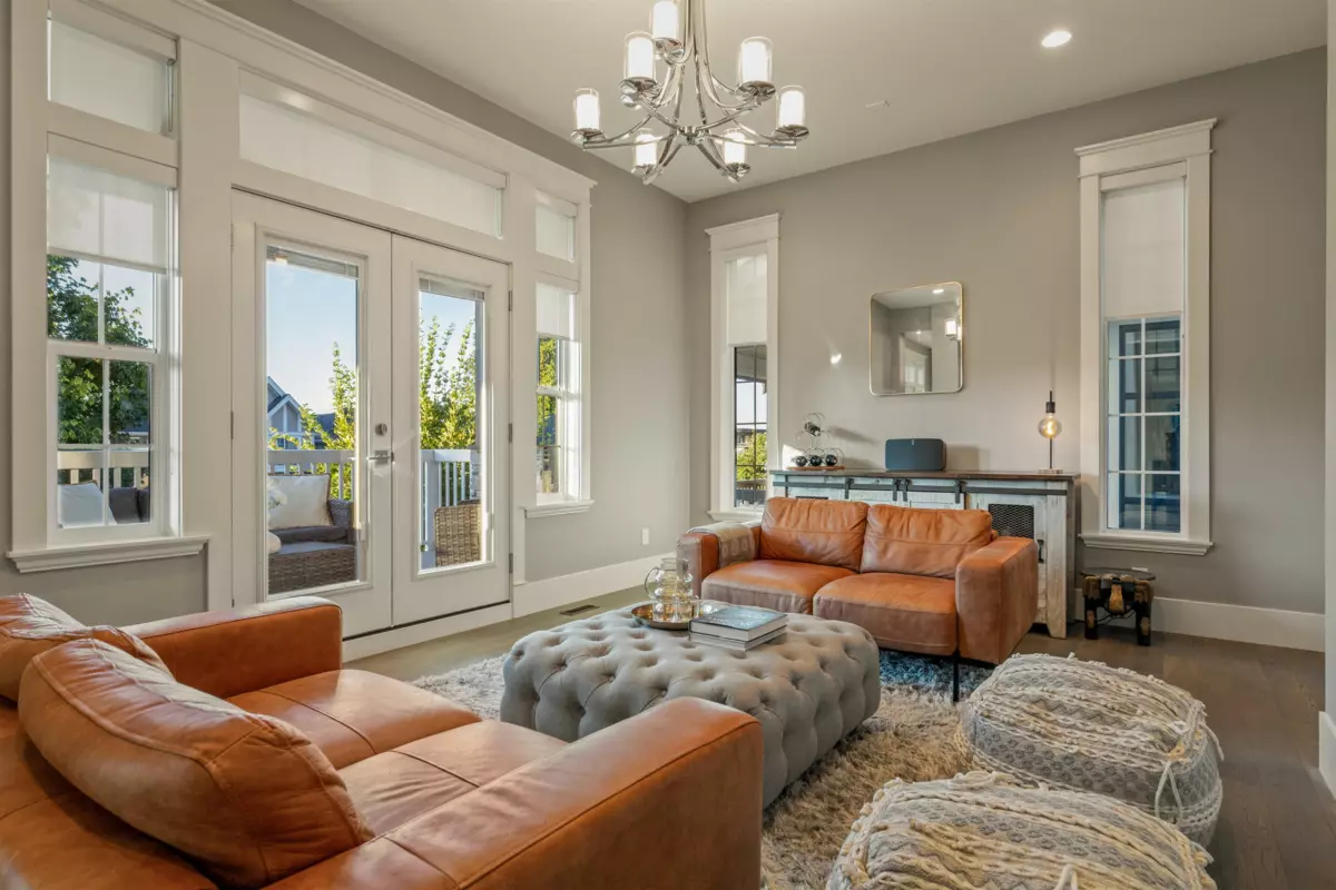 Pantry Photo of 15708 Mountain View Drive, Surrey, BC