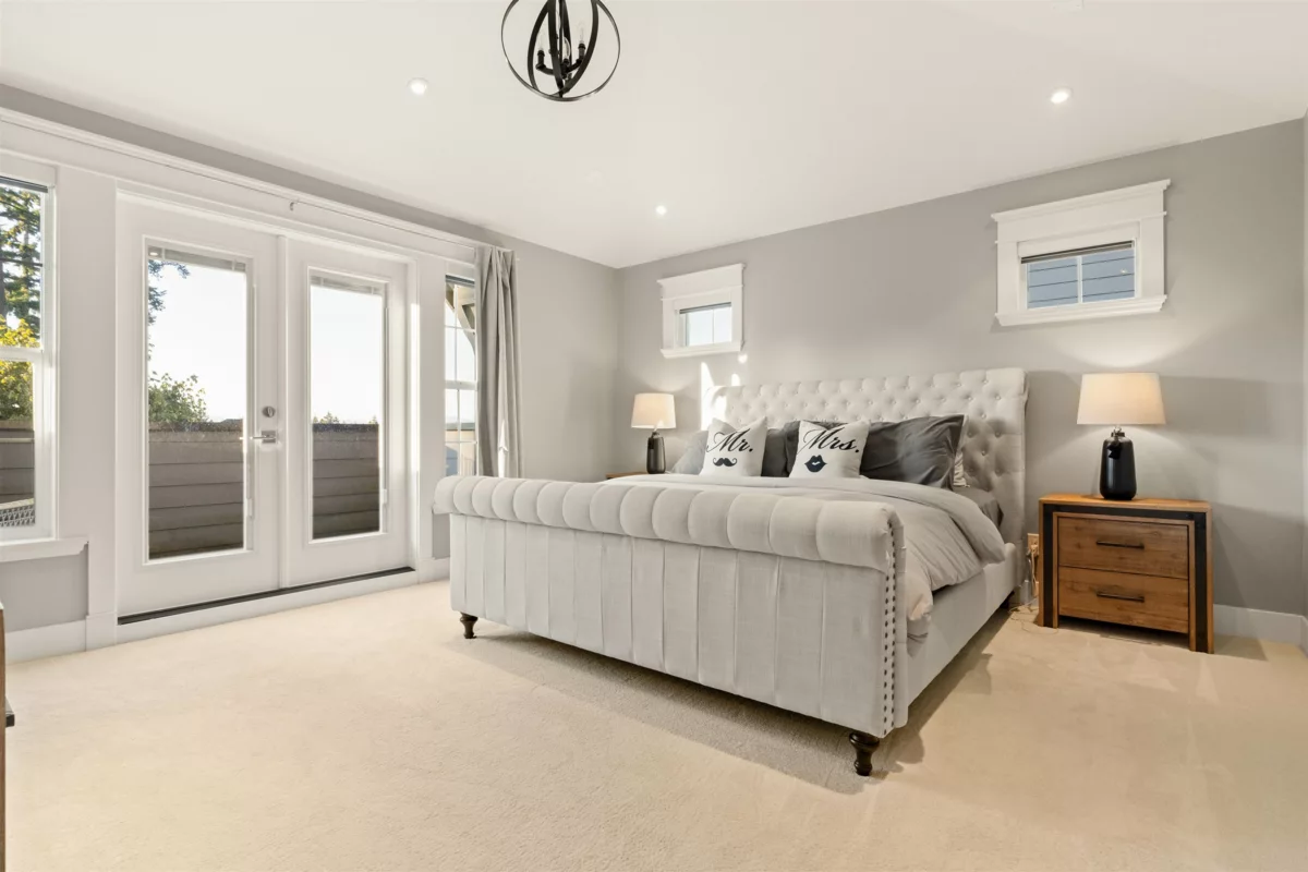 Powder Room Photo of 15708 Mountain View Drive, Surrey, BC