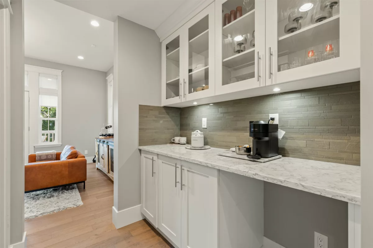 Primary Bedroom Photo of 15708 Mountain View Drive, Surrey, BC