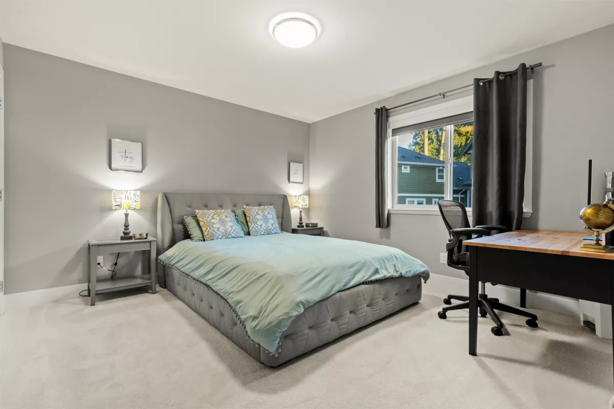 Staircase Photo of 15708 Mountain View Drive, Surrey, BC