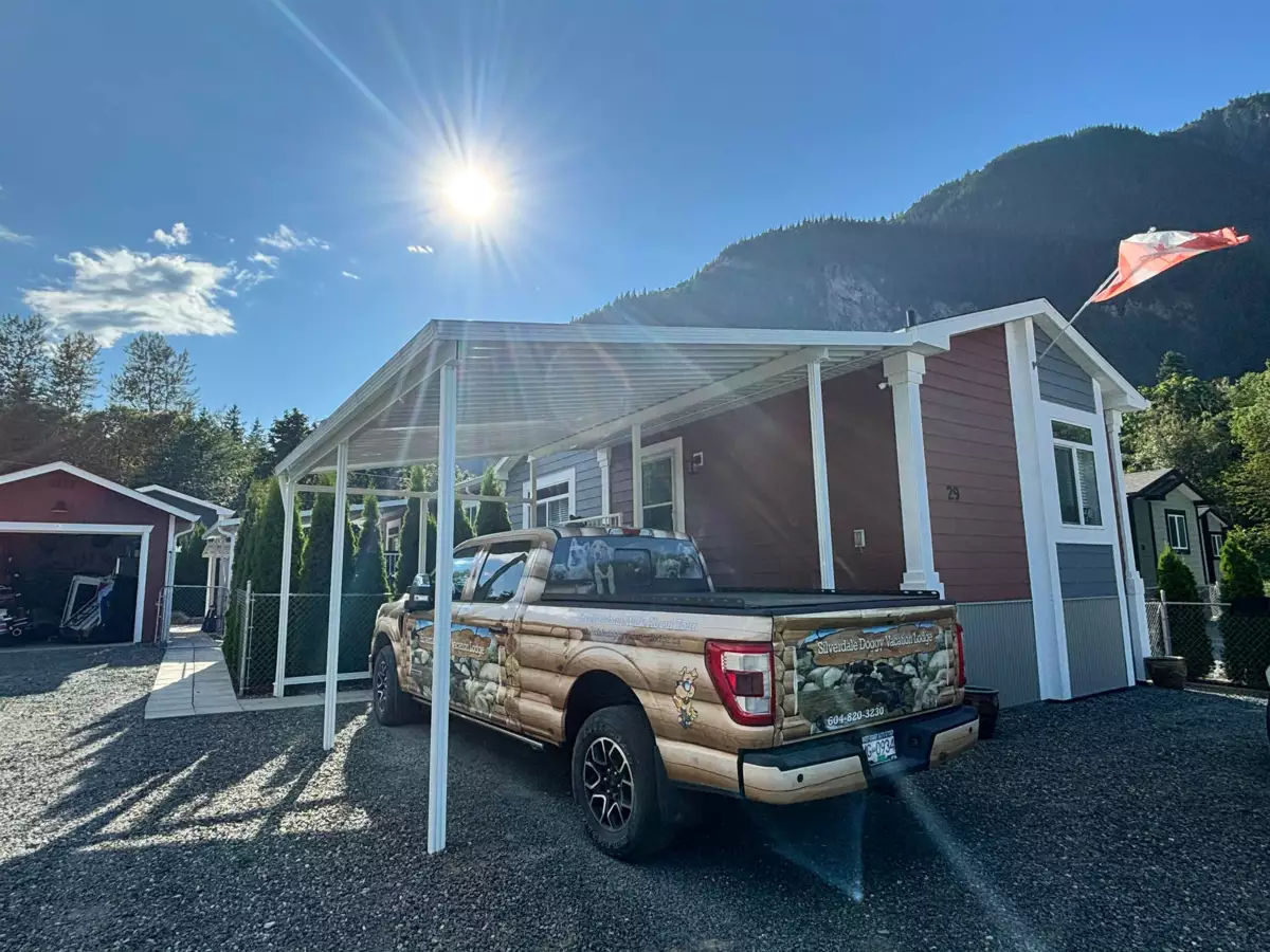 Walk-In Closet Photo of 29 59060 Lougheed Highway, Agassiz, BC