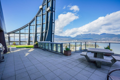 Swimming Pool Photo of 3501 1189 Melville Street, Vancouver, BC