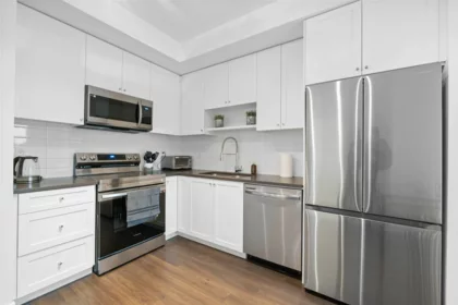 Kitchen Photo of 109 15848 Fraser Highway, Surrey, BC