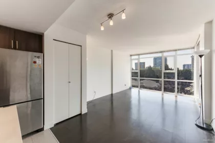 806 6888 Cooney Road, Richmond, BC, Richmond — Apartment/Condo for sale
