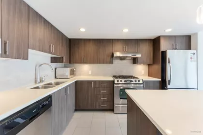 806 6888 Cooney Road, Richmond, BC, Richmond — Apartment/Condo for sale