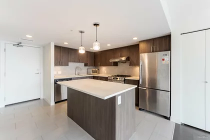 806 6888 Cooney Road, Richmond, BC, Richmond — Apartment/Condo for sale