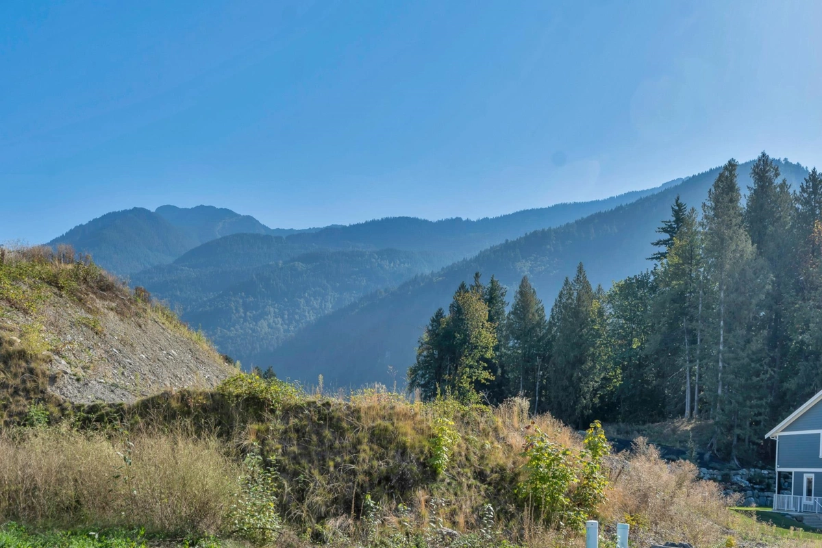 Fitness Center Photo Near 9997 Magnolia Place, Chilliwack, BC