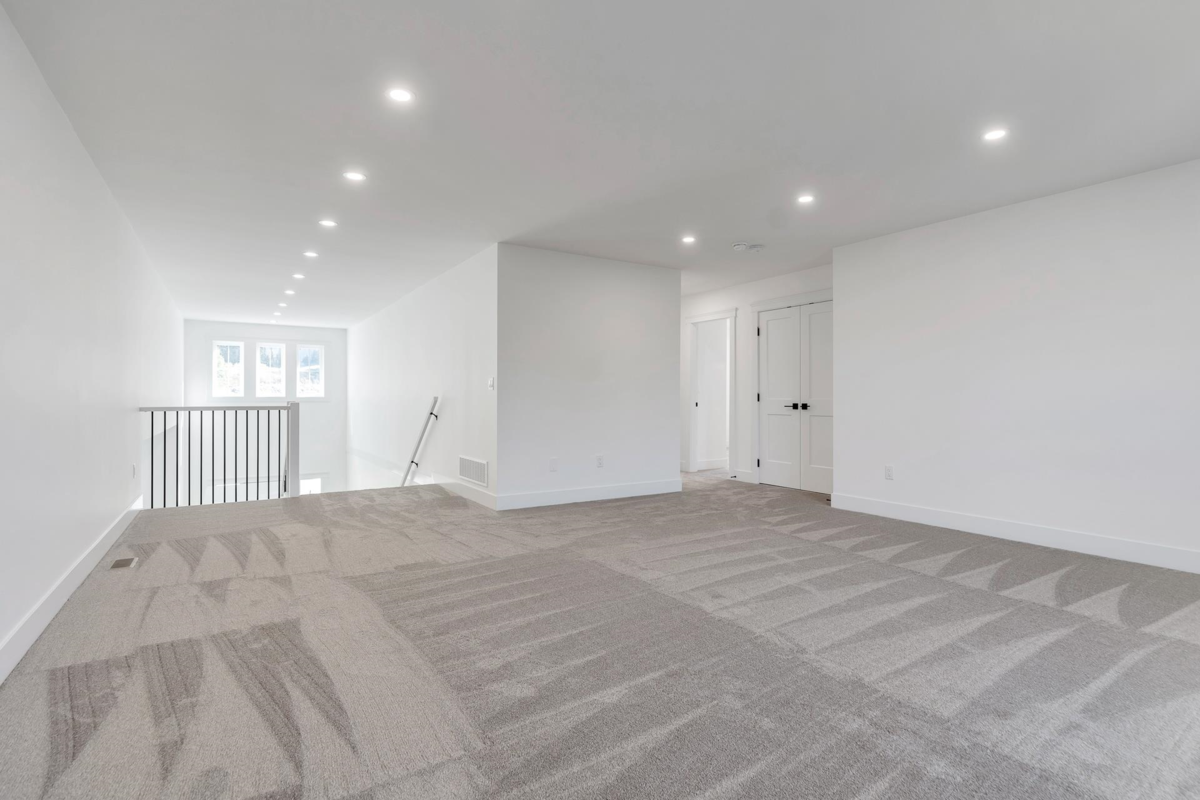 Hallway Photo of 9997 Magnolia Place, Chilliwack, BC