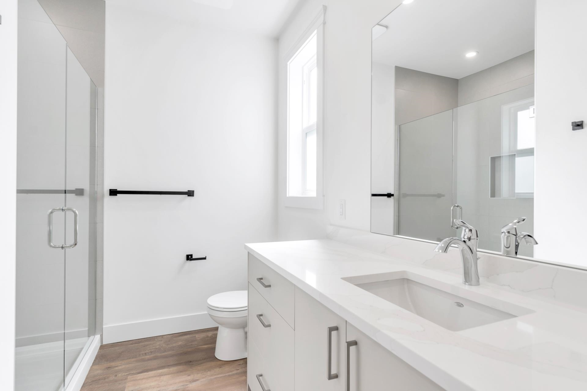 Laundry Room Photo of 9997 Magnolia Place, Chilliwack, BC