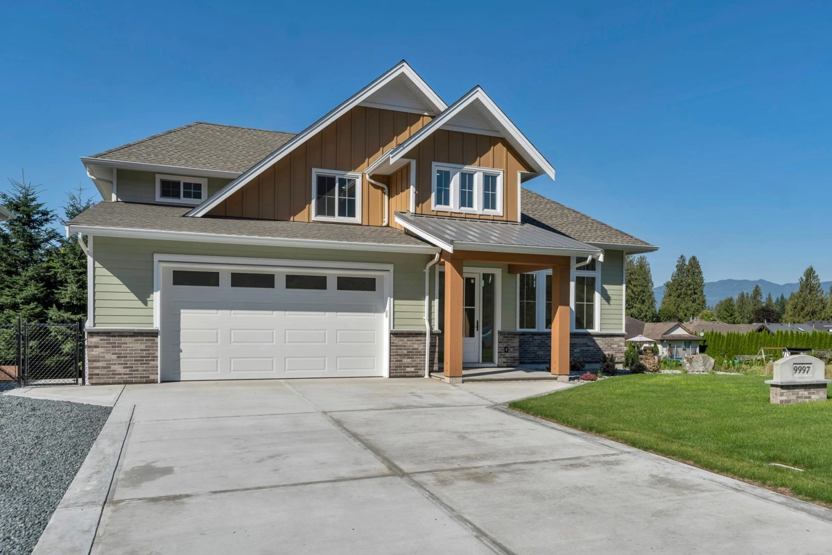 Living Room Photo of 9997 Magnolia Place, Chilliwack, BC
