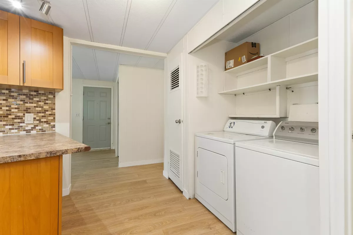 Bedroom 3 Photo of 58 8220 King George Boulevard, Surrey, BC