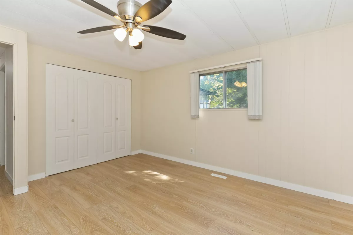 Loft / Bonus Room Photo of 58 8220 King George Boulevard, Surrey, BC